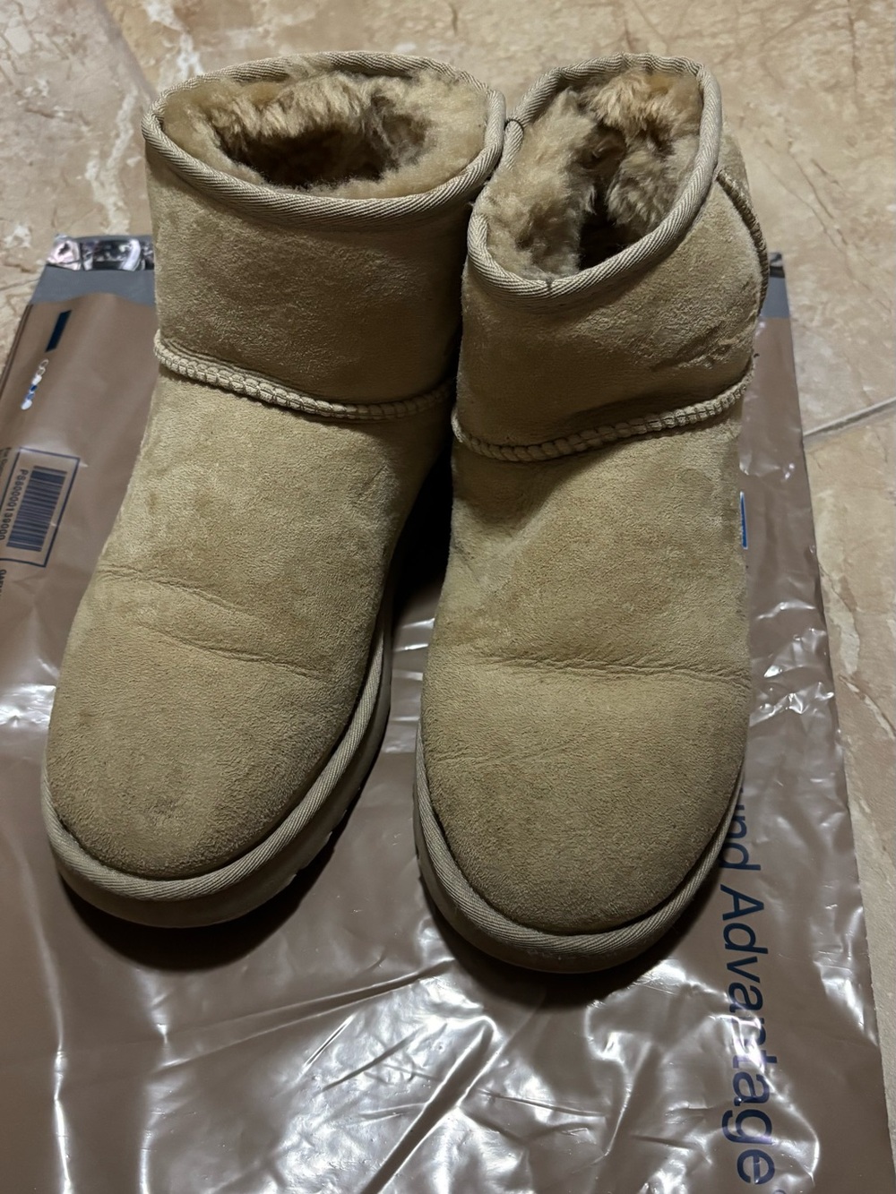 Pre loved uggs - Picture 2 of 8